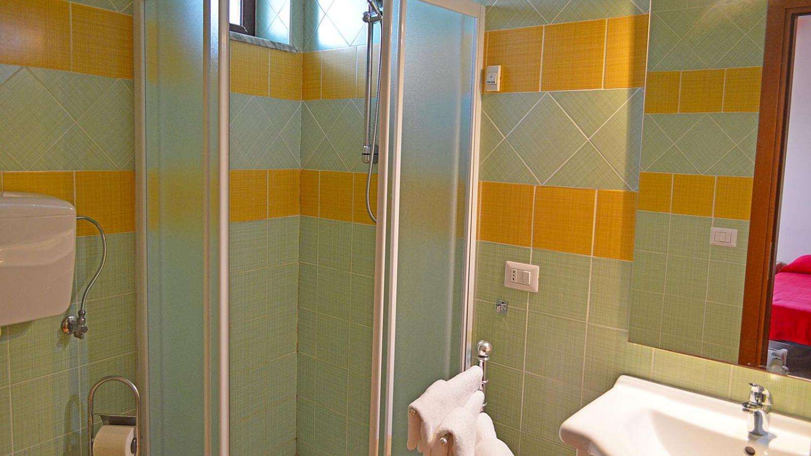 Splash'S Rooms Spadafora Bagian luar foto