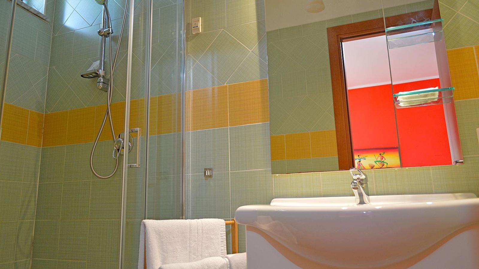 Splash'S Rooms Spadafora Bagian luar foto