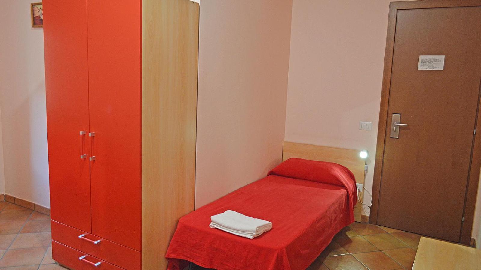 Splash'S Rooms Spadafora Bagian luar foto